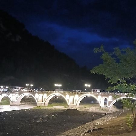 Villa Oasis Berat Exterior photo